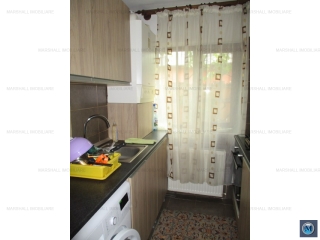 Vila cu 5 camere de vanzare, zona Nord, 142.28 mp