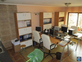 Vila cu 5 camere de vanzare, zona Nord, 142.28 mp