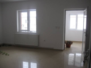 Spatiu  birouri de vanzare, zona Gheorghe Doja, 385.01 mp