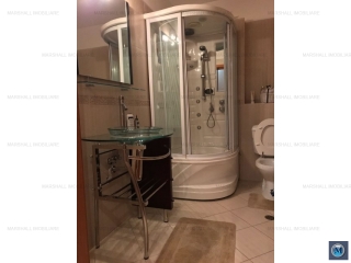 Vila cu 12 camere de vanzare, zona Buna Vestire, 600 mp