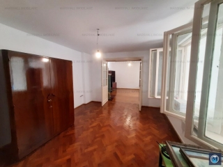Casa cu 3 camere de vanzare, zona Ultracentral, 110 mp