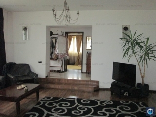 Vila cu 5 camere de vanzare, zona Exterior Vest, 200 mp