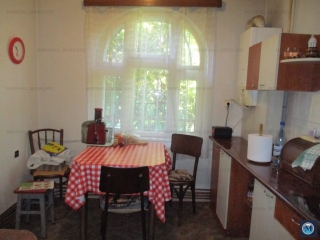 Casa cu 4 camere de vanzare, zona Parcul Tineretului, 95.83 mp