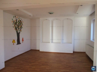 Vila cu 7 camere de vanzare in Strejnicu, 344.22 mp