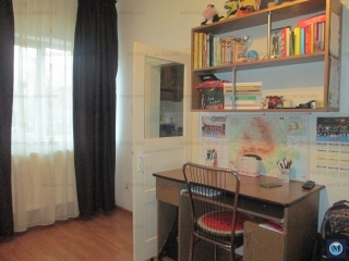 Vila cu 6 camere de vanzare, zona Rudului, 150 mp