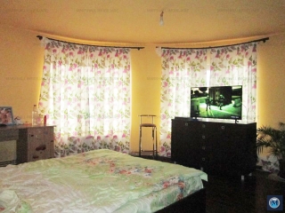 Vila cu 6 camere de vanzare in Tatarani, 250 mp