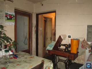 Vila cu 6 camere de vanzare, zona Parcul Tineretului, 133 mp