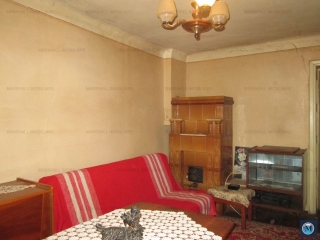 Vila cu 6 camere de vanzare, zona Parcul Tineretului, 133 mp