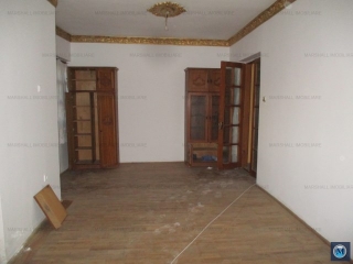 Vila cu 11 camere de vanzare, zona Ultracentral, 400 mp