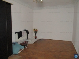 Vila cu 11 camere de vanzare, zona Ultracentral, 400 mp
