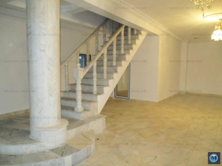 Vila cu 11 camere de vanzare, zona Ultracentral, 400 mp