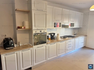 Casa cu 6 camere de vanzare, zona Rudului, 269.9 mp