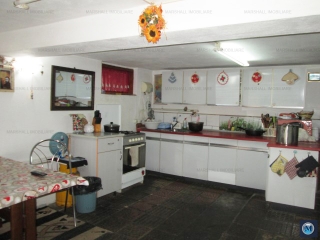 Vila cu 6 camere de vanzare in Bucov, 260 mp