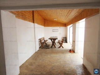 Casa cu 3 camere de vanzare, zona Central, 110 mp