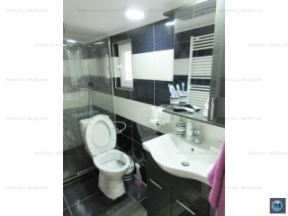 Casa cu 3 camere de vanzare, zona Central, 110 mp