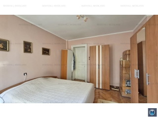 Vila cu 10 camere de vanzare, zona Central, 227.29 mp