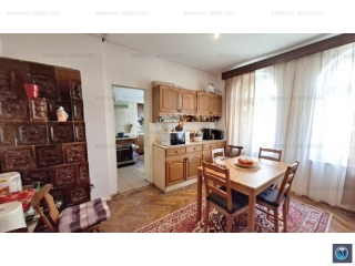 Vila cu 10 camere de vanzare, zona Central, 227.29 mp