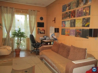Vila cu 10 camere de vanzare, zona Central, 227.29 mp
