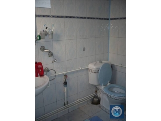 Vila cu 9 camere de vanzare, zona Central, 400 mp