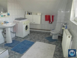 Vila cu 8 camere de vanzare, zona Buna Vestire, 333.11 mp
