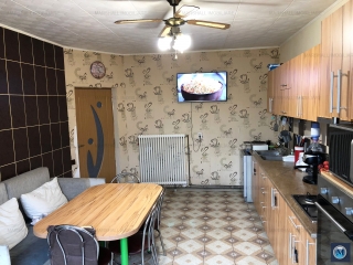 Vila cu 5 camere de vanzare in Strejnicu, 210.4 mp
