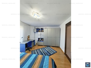 Vila cu 10 camere de vanzare, zona Buna Vestire, 530 mp