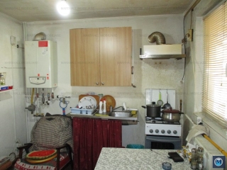 Vila cu 3 camere de vanzare, zona Cantacuzino, 150 mp
