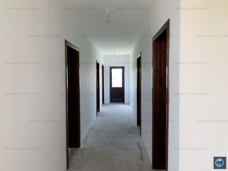 Vila cu 6 camere de vanzare in Ploiestiori, 300 mp
