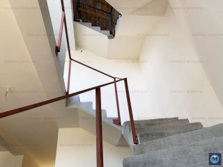 Vila cu 6 camere de vanzare in Ploiestiori, 300 mp