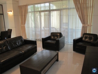 Vila cu 5 camere de inchiriat, zona Nord, 300 mp