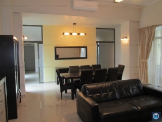 Vila cu 5 camere de inchiriat, zona Nord, 300 mp