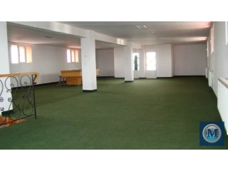Vila cu 12 camere de vanzare in Strejnicu, 800 mp
