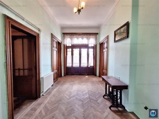 Casa cu 6 camere de vanzare, zona Ultracentral, 168 mp