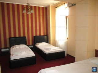 Hotel / Pensiune de vanzare, zona Central, 830 mp