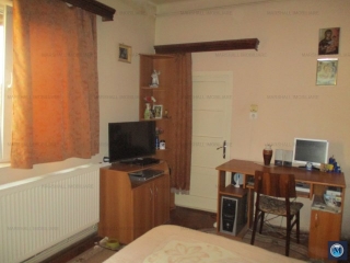 Vila cu 6 camere de vanzare, zona Traian, 145 mp