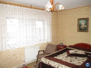 Vila cu 5 camere de vanzare in Ploiestiori, 216.82 mp