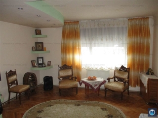 Vila cu 5 camere de vanzare in Ploiestiori, 216.82 mp