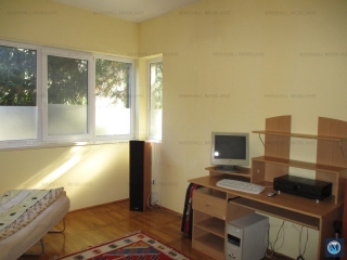 Vila cu 7 camere de vanzare, zona Ultracentral, 146.08 mp