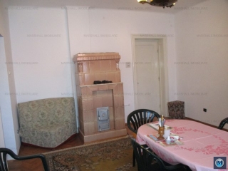 Vila cu 7 camere de vanzare, zona Ultracentral, 146.08 mp