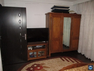 Casa cu 4 camere de vanzare, zona Transilvaniei, 170 mp