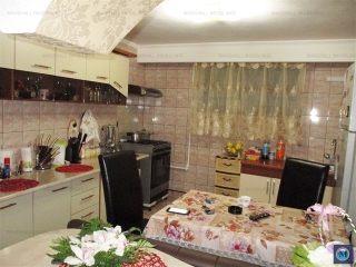 Casa cu 4 camere de vanzare, zona Transilvaniei, 170 mp