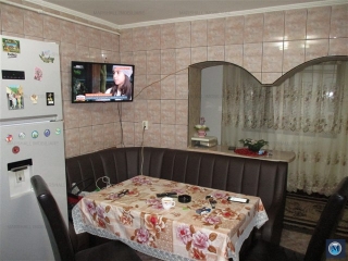 Casa cu 4 camere de vanzare, zona Transilvaniei, 170 mp