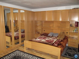 Vila cu 7 camere de vanzare, zona Bereasca, 350 mp