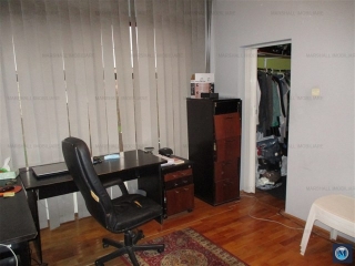 Vila cu 7 camere de vanzare, zona P-ta Mihai Viteazu, 323.55 mp
