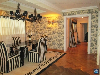 Vila cu 6 camere de vanzare, zona Ultracentral, 380 mp
