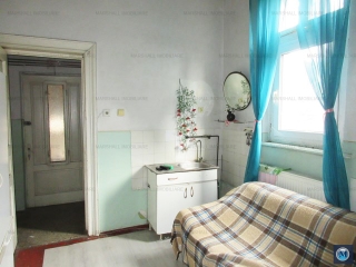 Casa cu 5 camere de vanzare, zona Central, 147.83 mp