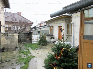 Casa cu 5 camere de vanzare, zona Central, 147.83 mp