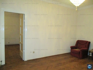 Vila cu 4 camere de vanzare, zona Central, 140 mp