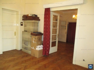 Vila cu 4 camere de vanzare, zona Central, 140 mp