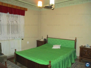 Vila cu 4 camere de vanzare in Paulesti, 100 mp
